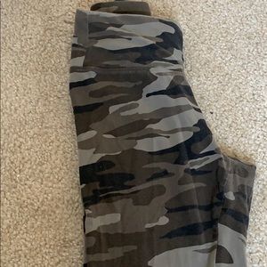 Express camo leggings